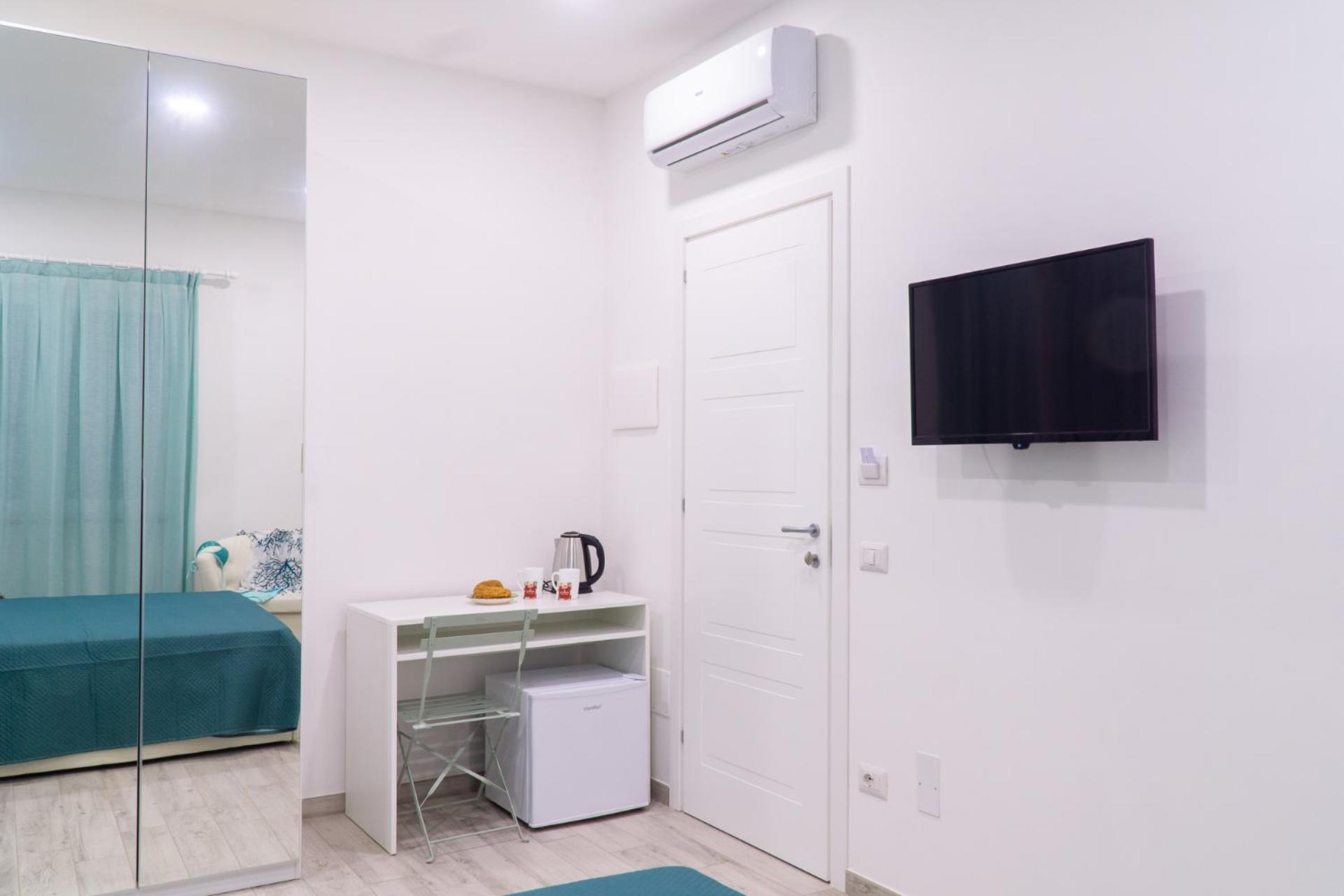 Summer Colors Rooms & Apartments Meta Esterno foto